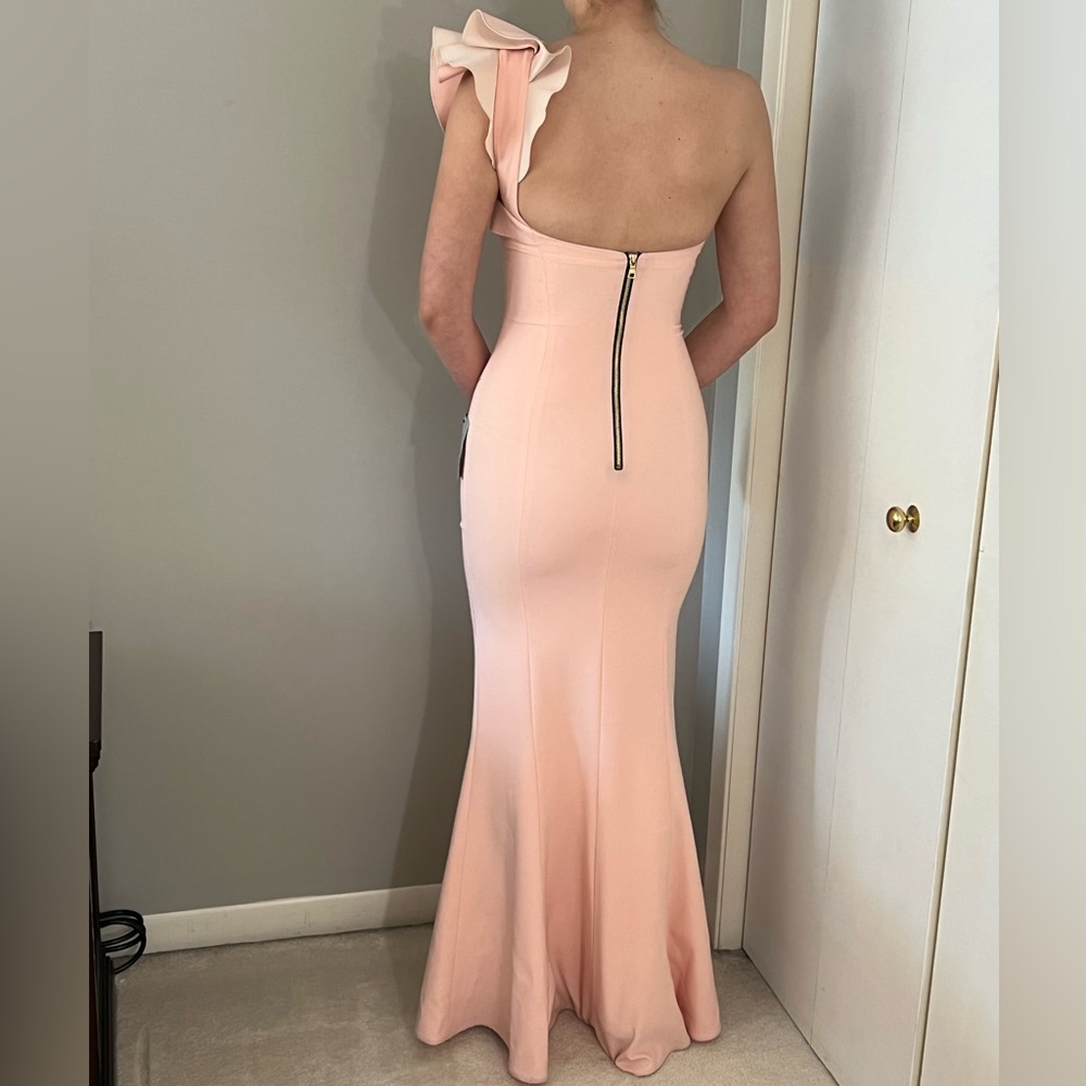 Elegant Pink Off-Shoulder Dress - Picture 3 of 7